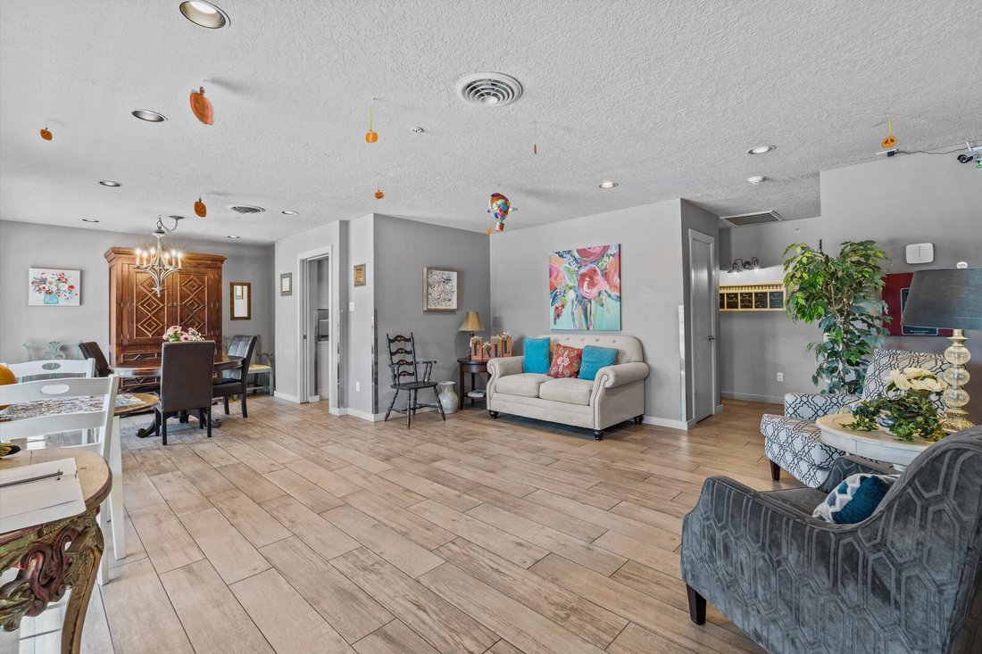 Albuquerque, New Mexico, United States 2 - 17792505