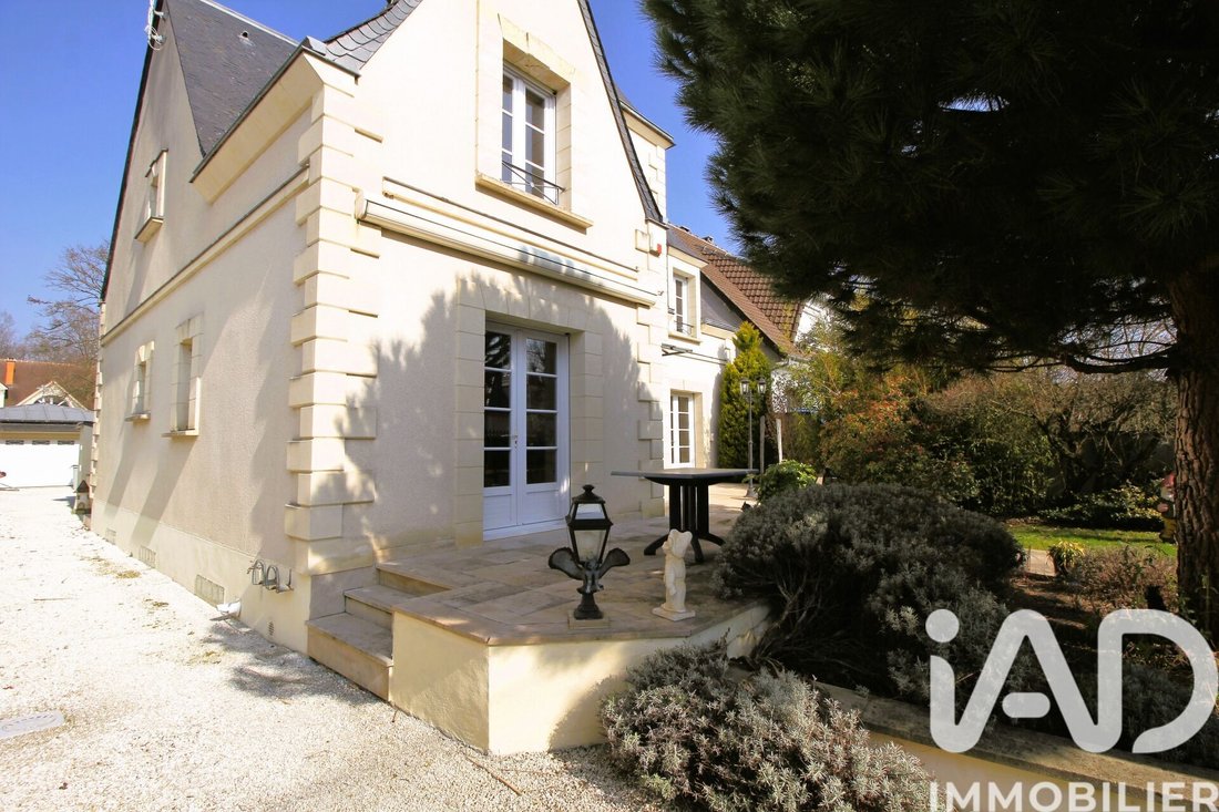 House in Le Reveillon, Villecresnes, France 2 - 17797281