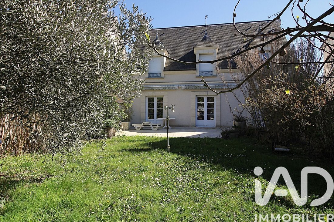 House in Le Reveillon, Villecresnes, France 5 - 17797281