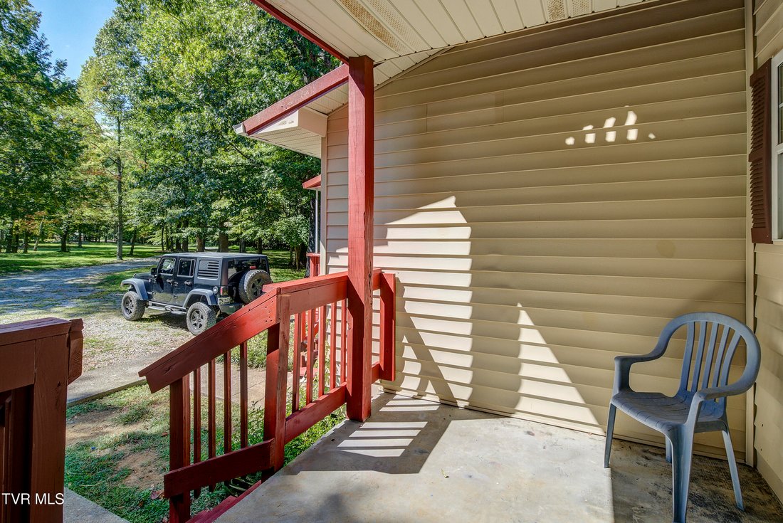 Unicoi, Tennessee, United States 4 - 17791378