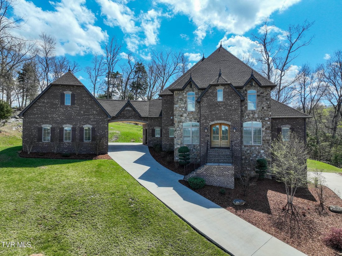 House in Elizabethton, Tennessee, United States 1 - 17792532