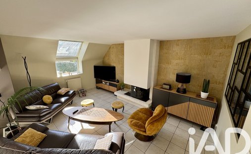 House in Nord Est, Saint-Grégoire, France 1
