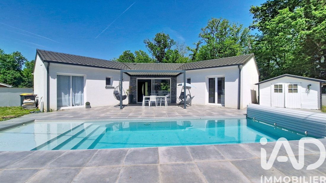 House in Bonnetan, Nouvelle-Aquitaine, France 2 - 17797242