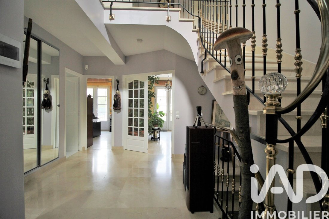 House in Le Reveillon, Villecresnes, France 4 - 17797281