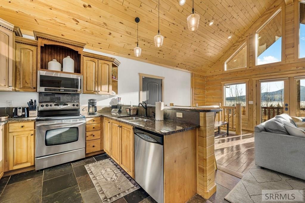 House in Island Park, Idaho, United States 2 - 17792062