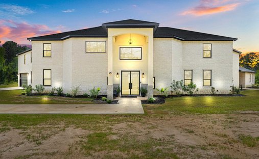 House in Hallsville, Texas, United States 1