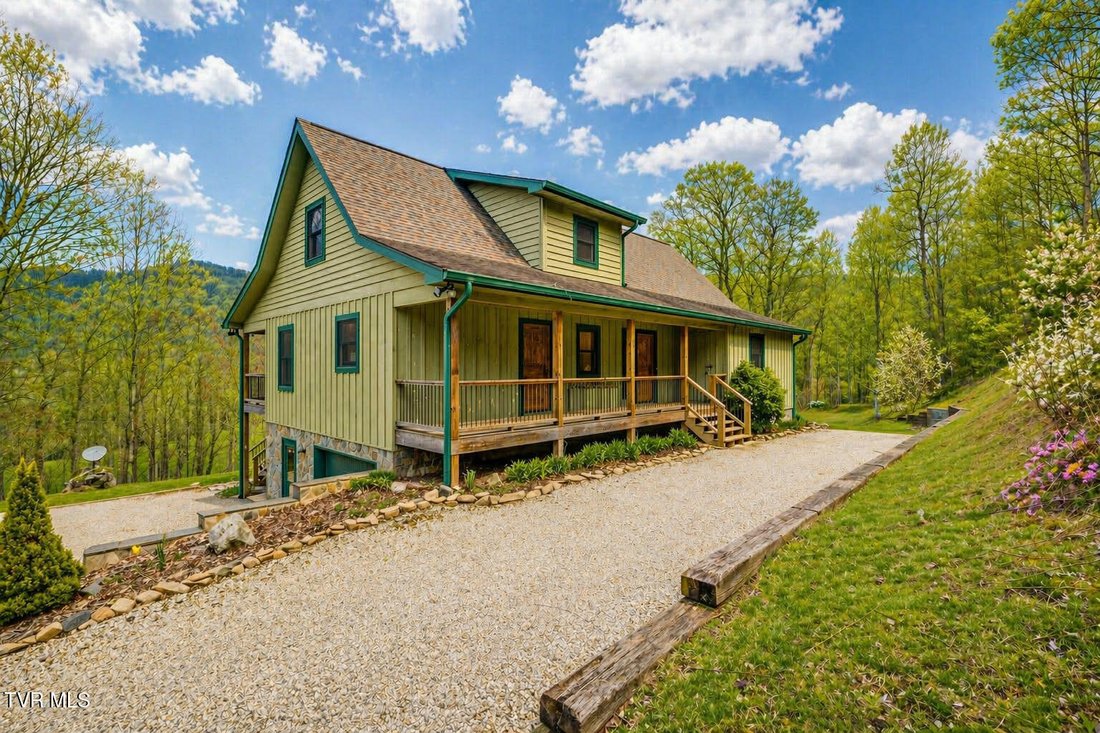 House in Roan Mountain, Tennessee, United States 3 - 17791392