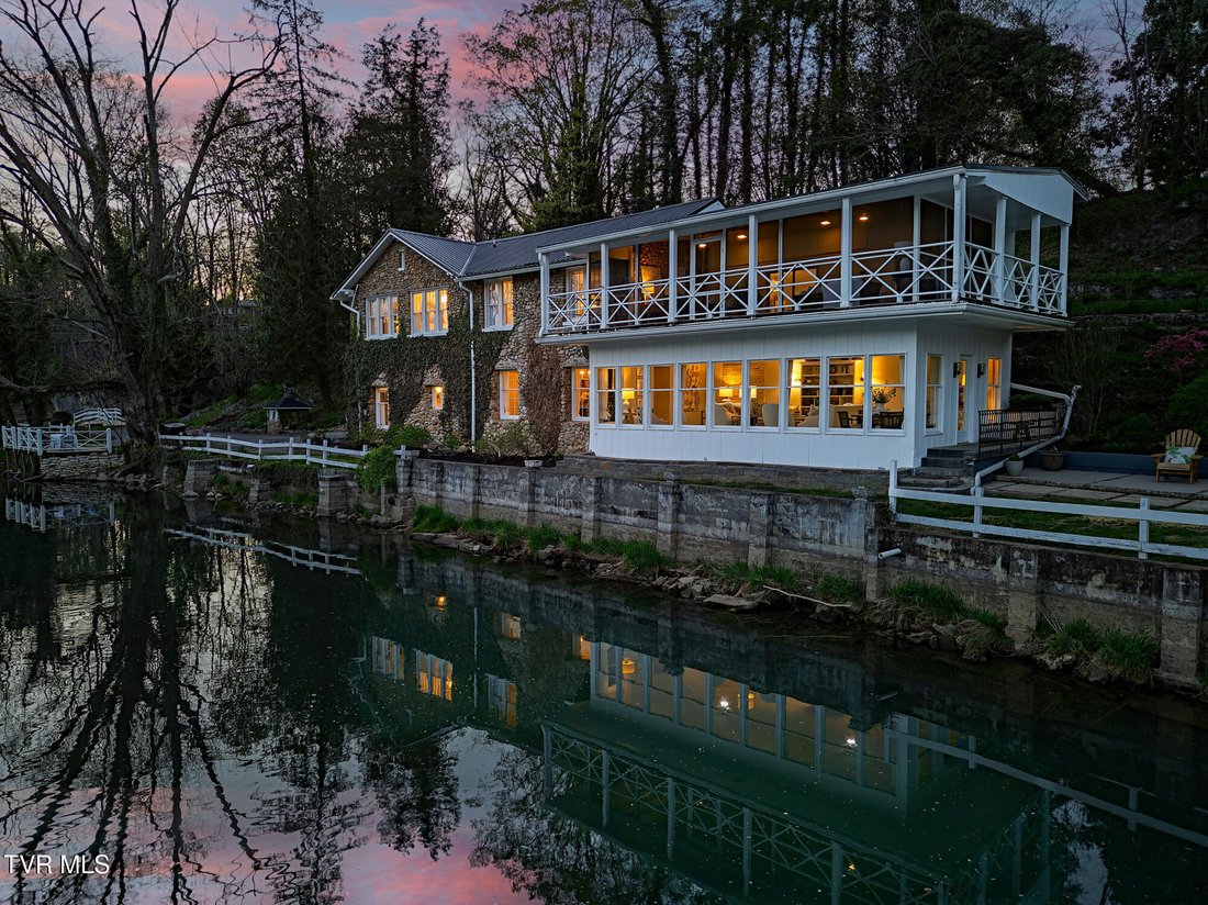 House in Bristol, Tennessee, United States 2 - 17791279
