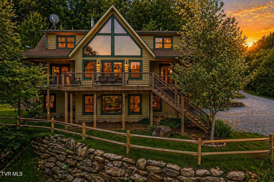 House in Roan Mountain, Tennessee, United States 1 - 17791392