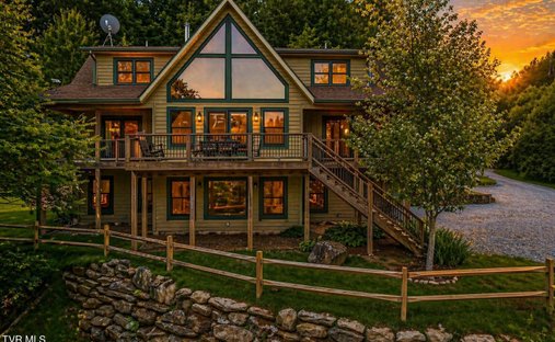 House in Roan Mountain, Tennessee, United States 1