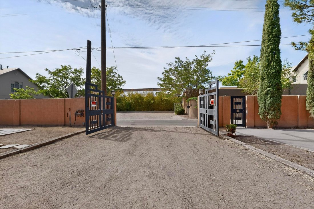 House in Albuquerque, New Mexico, United States 3 - 17792464