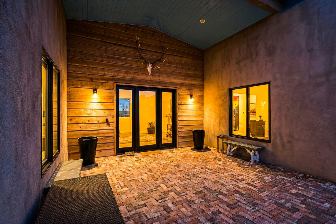 House in Ranchos de Taos, New Mexico, United States 4 - 17792698