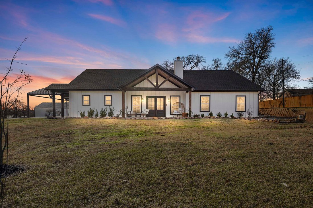 House in Gilmer, Texas, United States 1 - 17792065
