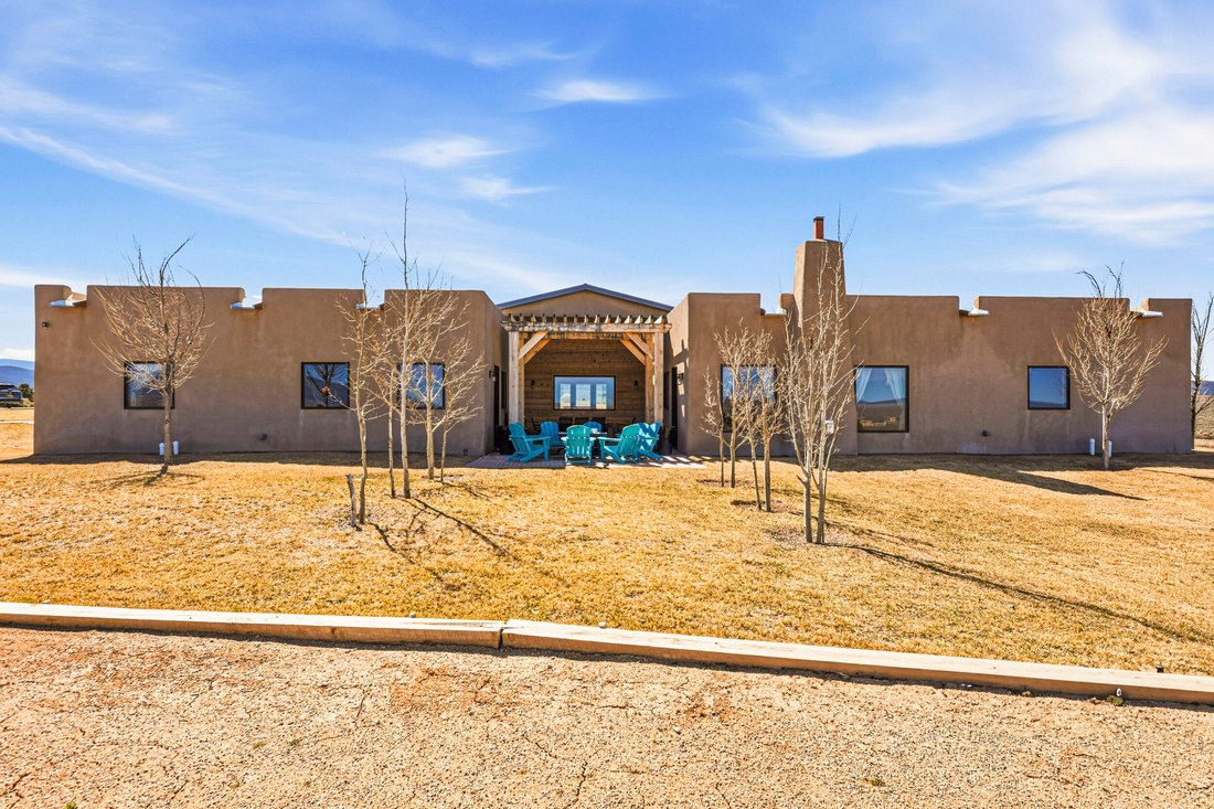 House in Ranchos de Taos, New Mexico, United States 2 - 17792698