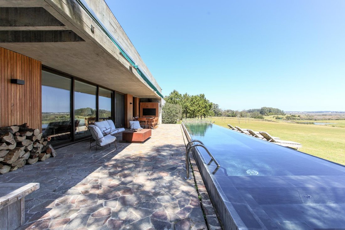 House in Fasano las Piedras, Maldonado Department, Uruguay 5 - 17794991