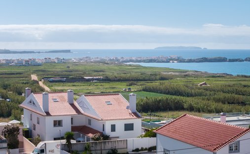 Villa in Ferrel, Leiria, Portugal 1