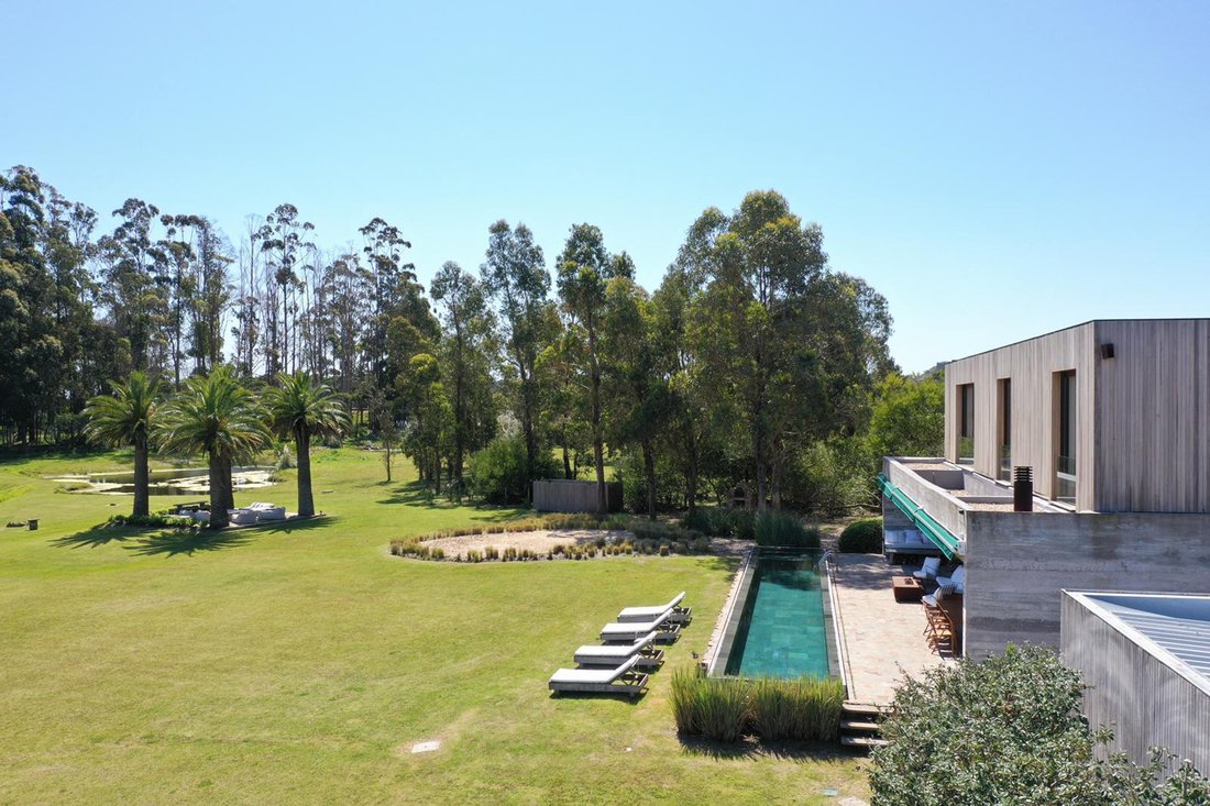 House in Fasano las Piedras, Maldonado Department, Uruguay 1 - 17794991
