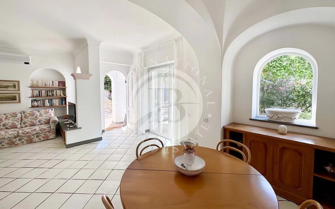Villa in Capri, Campania, Italy 3 - 17796293
