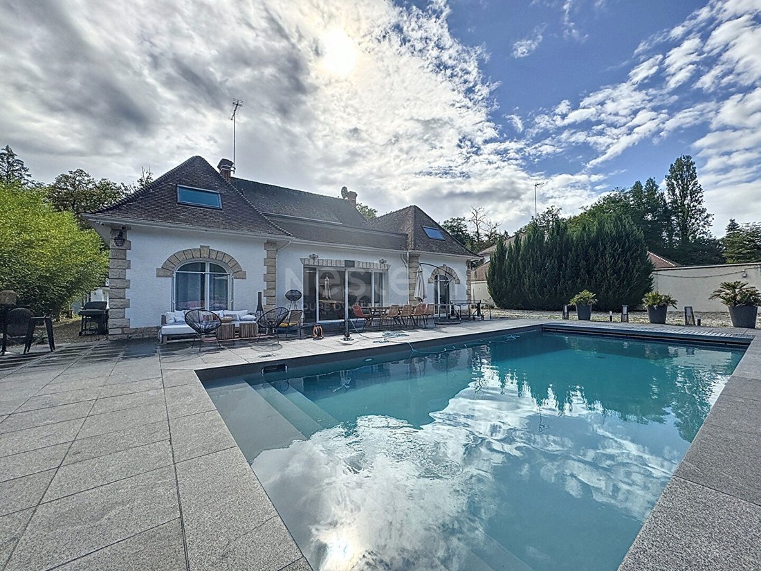 House in Ouest, Lamorlaye, France 1 - 17797046