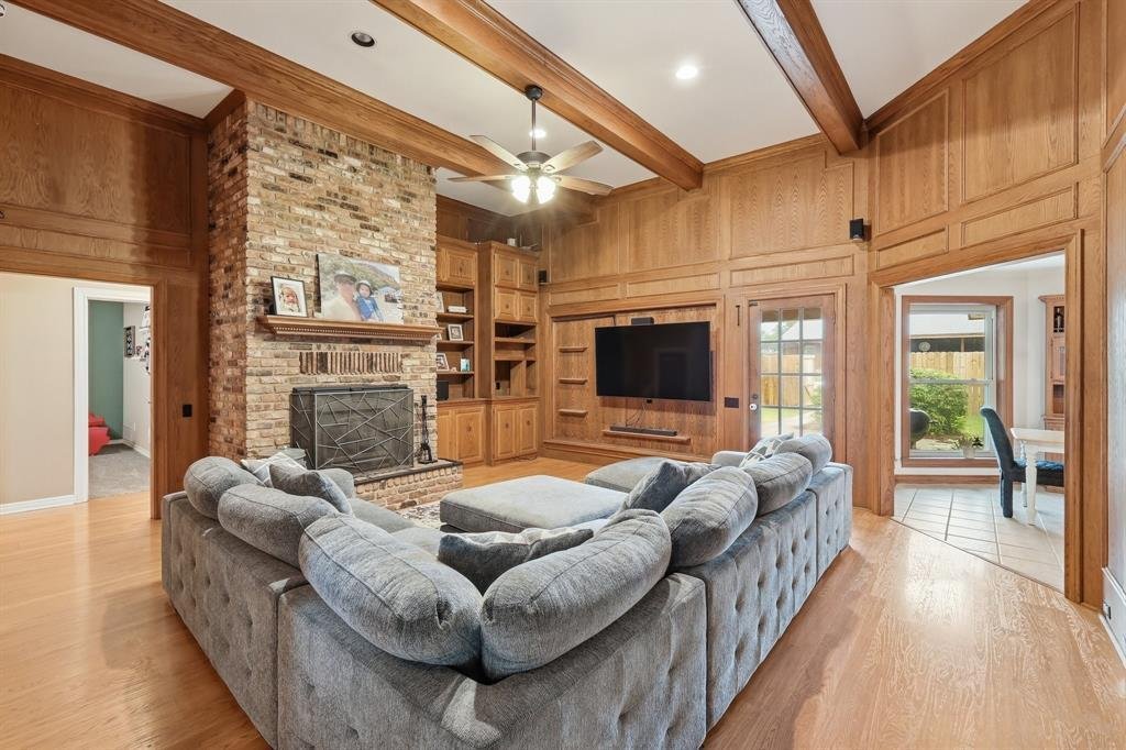 House in Krum, Texas, United States 4 - 17799714