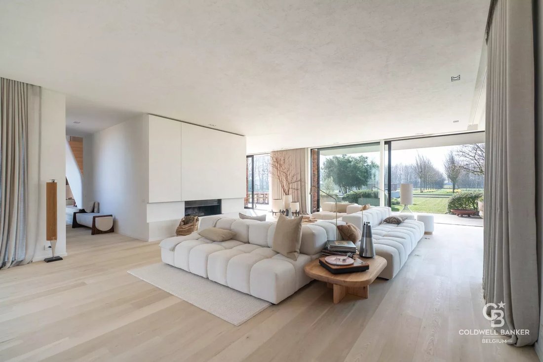 Estate in Tournai, Wallonia, Belgium 3 - 17423653