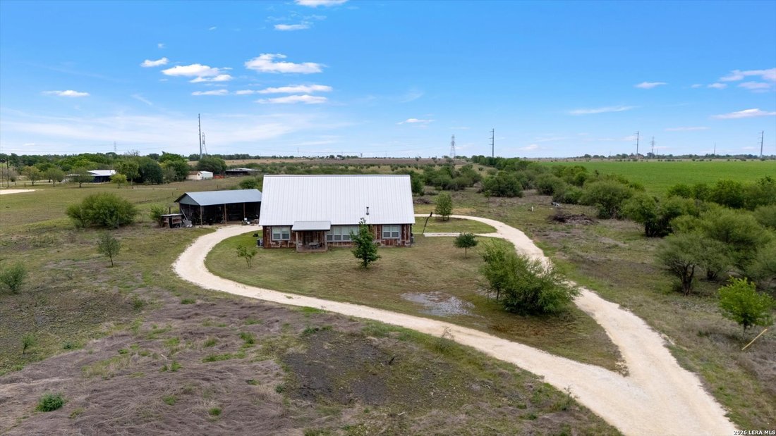 House in Seguin, Texas, United States 1 - 17800567