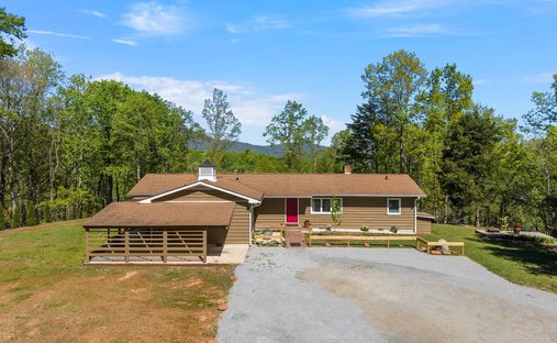 House in Columbus, North Carolina, United States 1