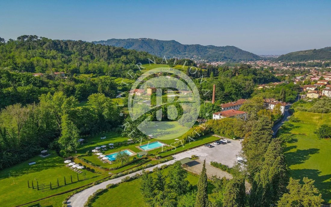 Villa in Camaiore, Tuscany, Italy 3 - 17796320