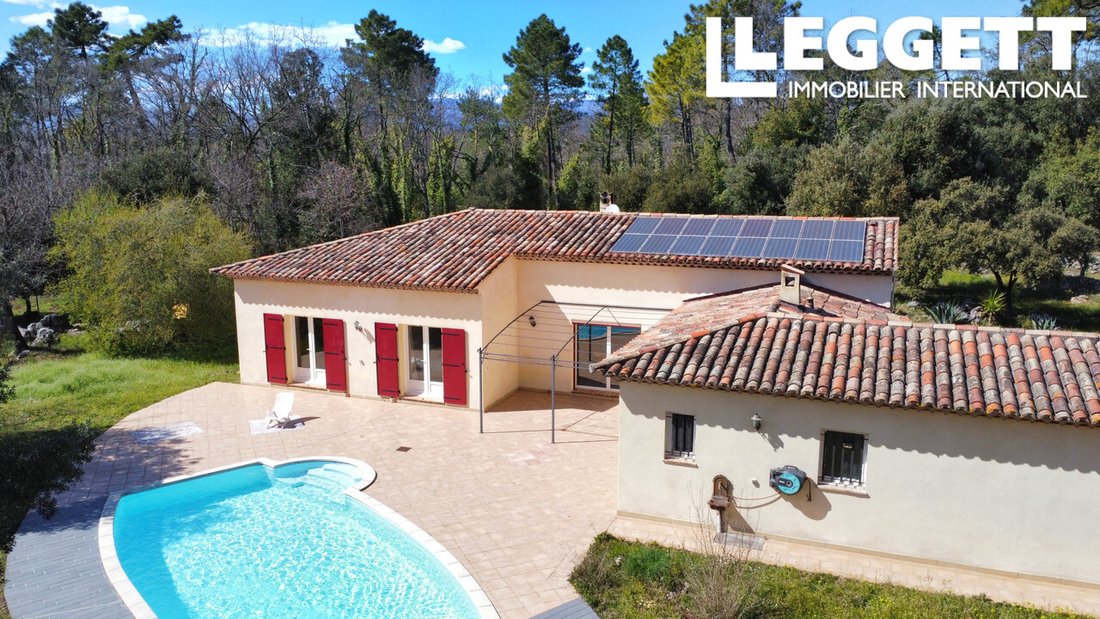 Villa in Montauroux, Provence-Alpes-Côte d'Azur, France 1 - 17557945