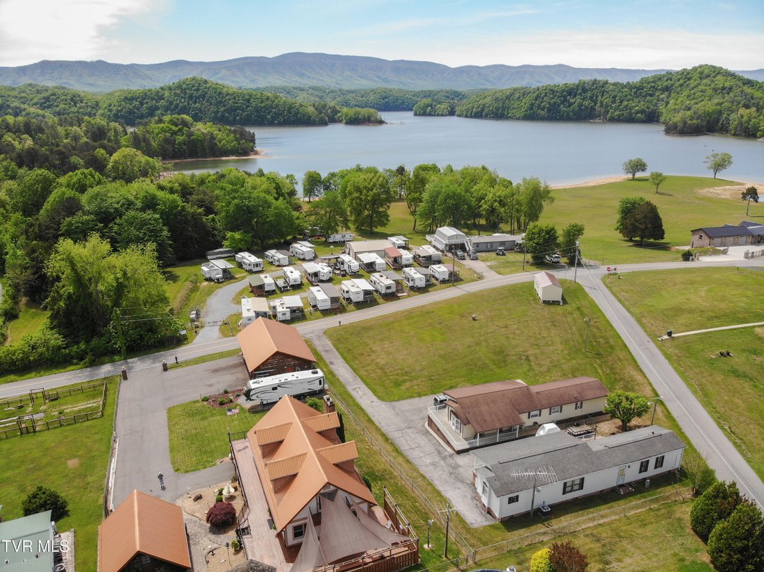 House in Bristol, Tennessee, United States 4 - 17798219