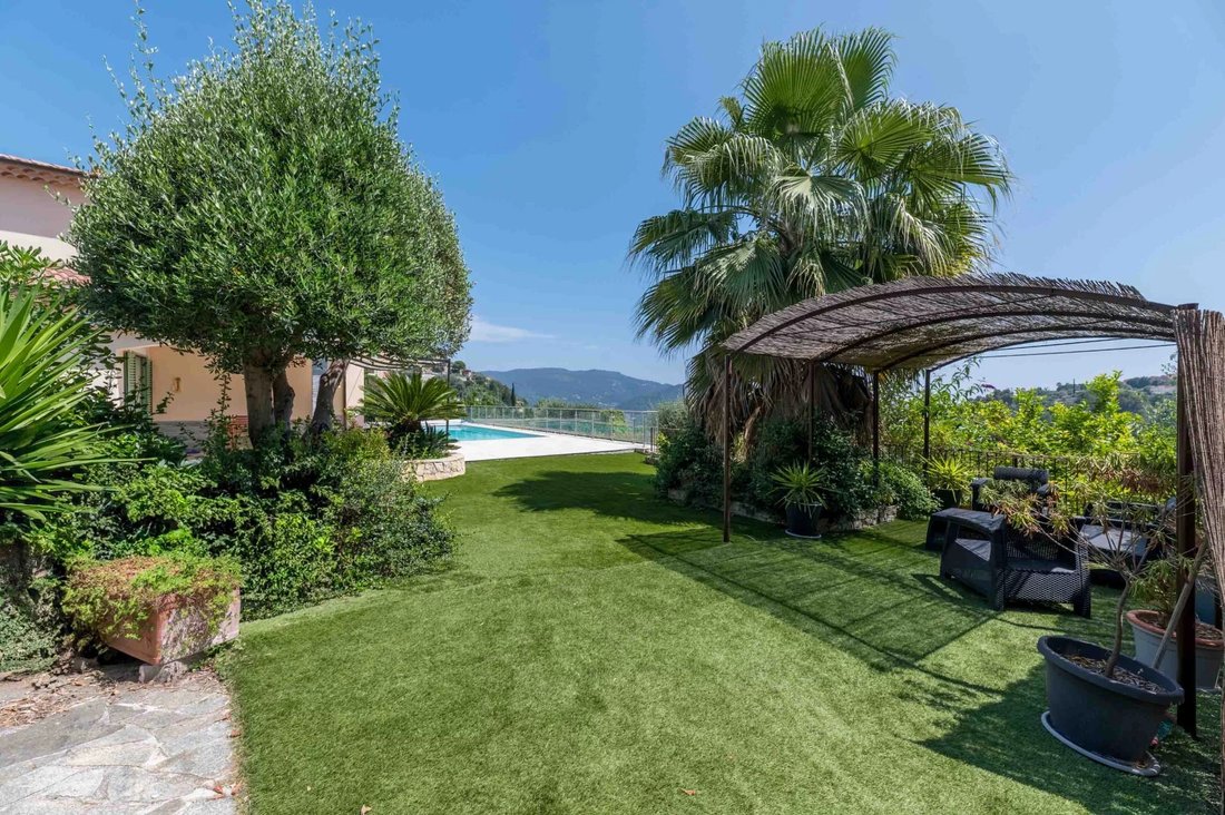Villa in Falicon, Provence-Alpes-Côte d'Azur, France 4 - 17795286