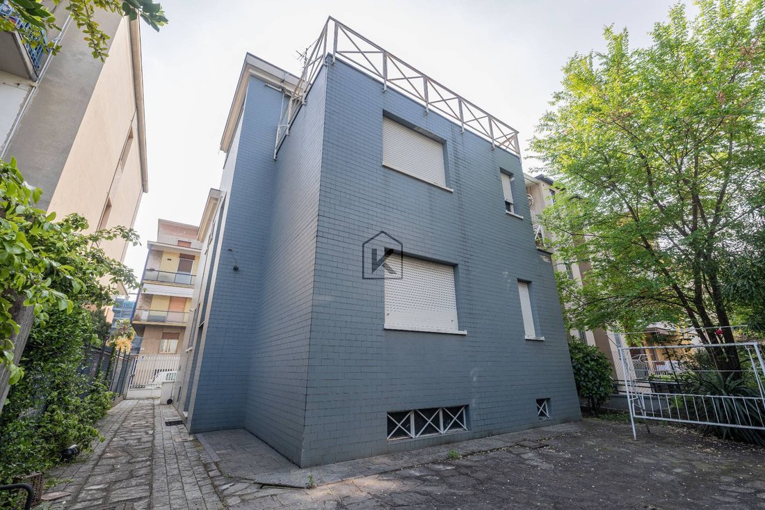 Villa in Precotto, Milan, Italy 2 - 17801250