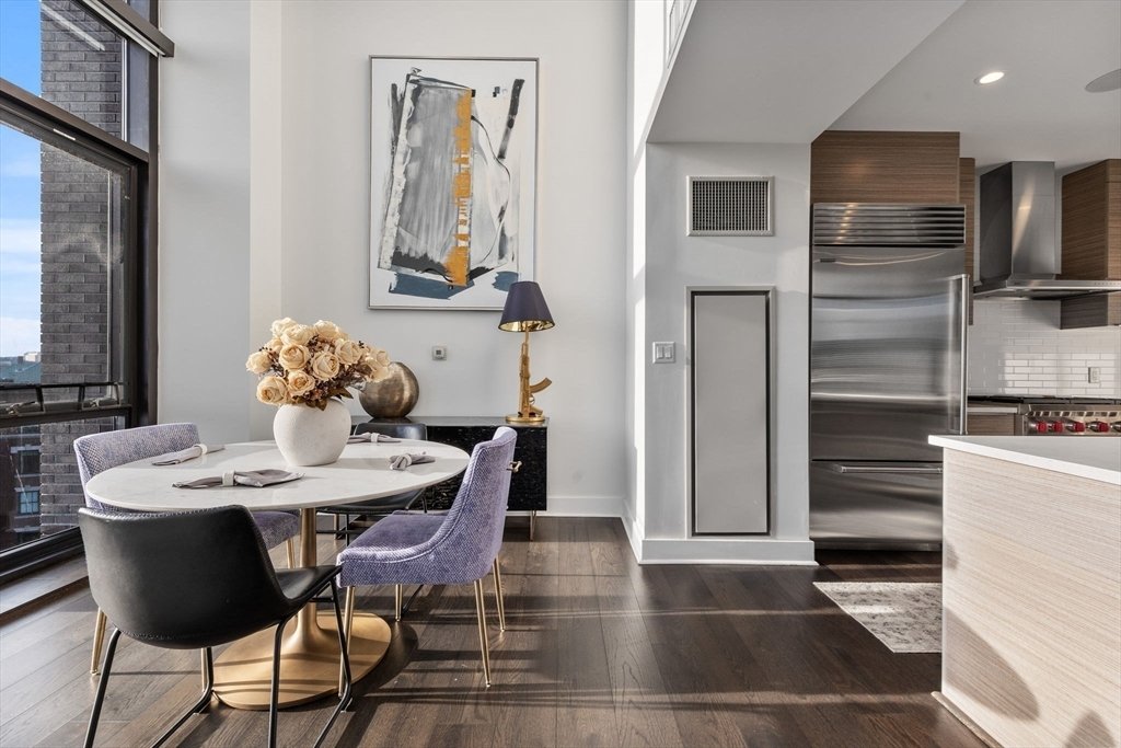 Condo in Boston, Massachusetts, United States 3 - 17796402
