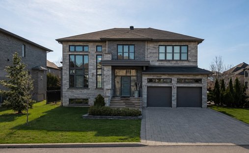 Casa a Brossard, Québec, Canada 1