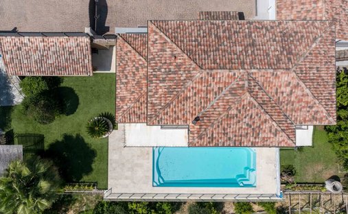 Villa in Falicon, Provence-Alpes-Côte d'Azur, France 1