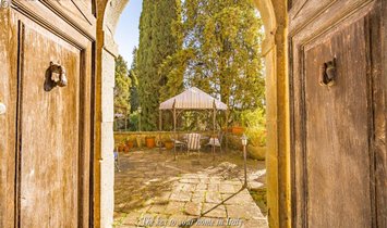 House in Licciana Nardi, Tuscany, Italy 2