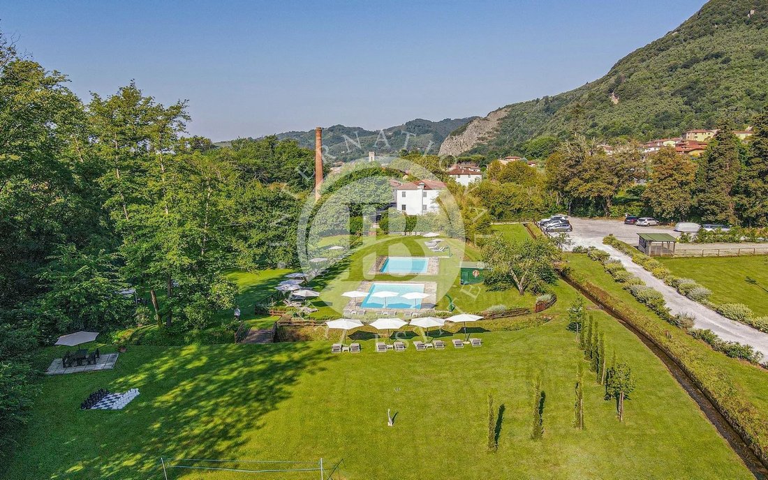Villa in Camaiore, Tuscany, Italy 2 - 17796320