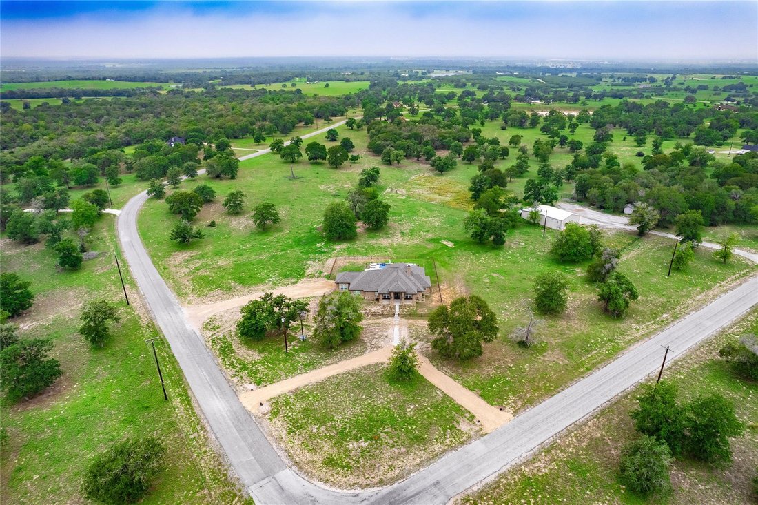 House in Gonzales, Texas, United States 3 - 17407325