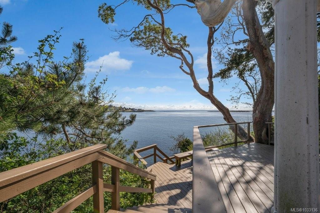 House in Oak Bay, British Columbia, Canada 1 - 17800069