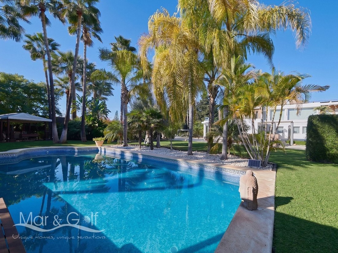 Villa in Alicante, Valencian Community, Spain 1 - 17669807