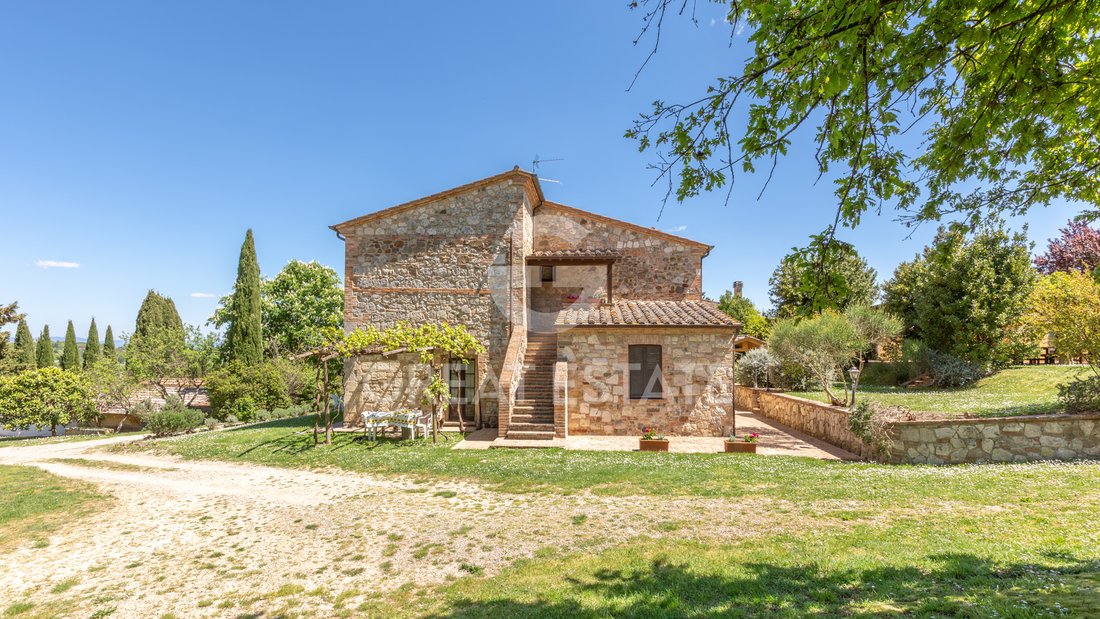 Estate in Sarteano, Tuscany, Italy 4 - 16703538