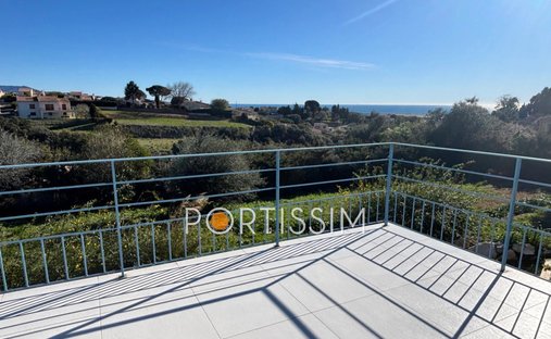 Apartment in Saint-Laurent-du-Var, Provence-Alpes-Côte d'Azur, France 1
