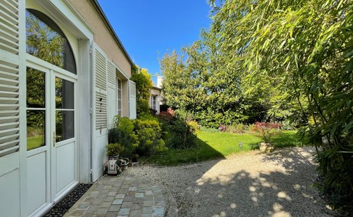 House in Saint Chéron-Hauts de Chartres-Puits Drouet, Chartres, France 1