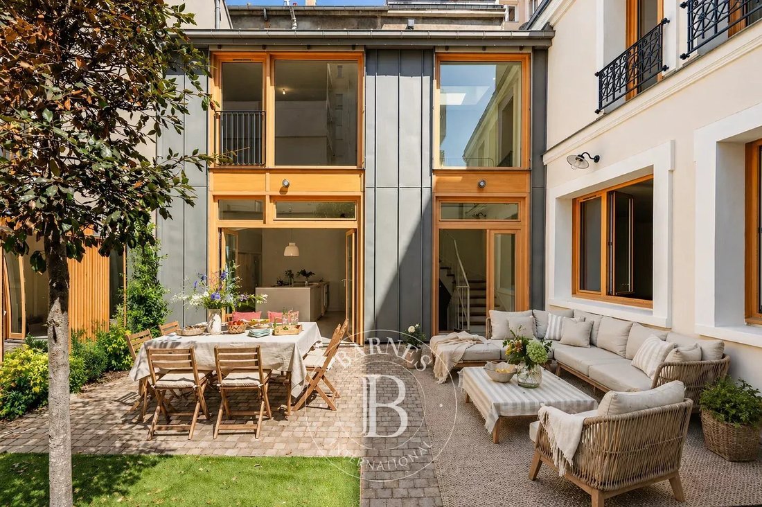 Townhouse in Centre Ville, Clichy, France 1 - 17800217