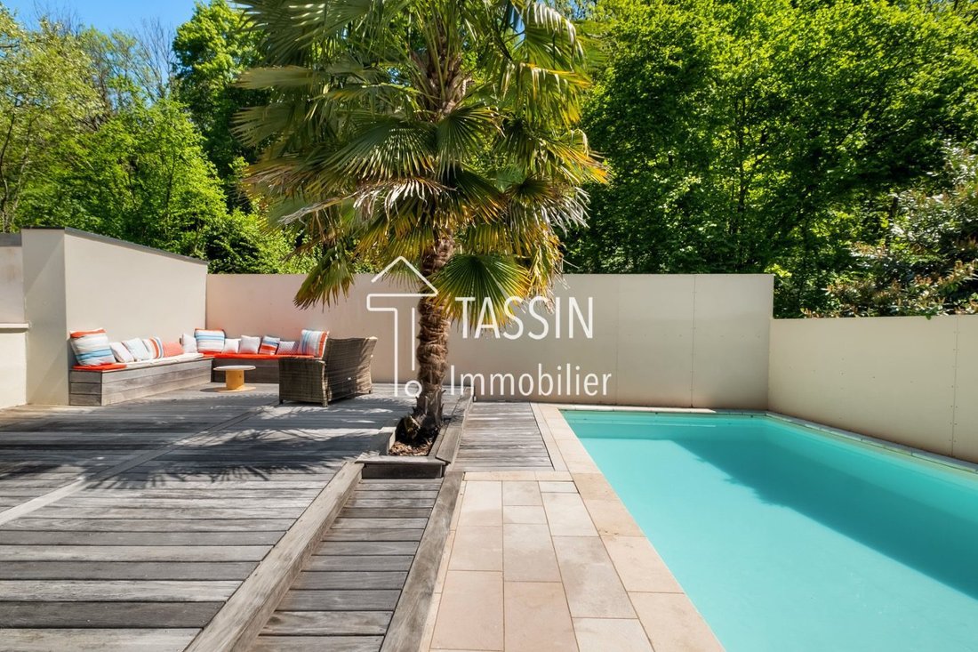 House in Tassin le Bourg, Tassin-la-Demi-Lune, France 1 - 17799359