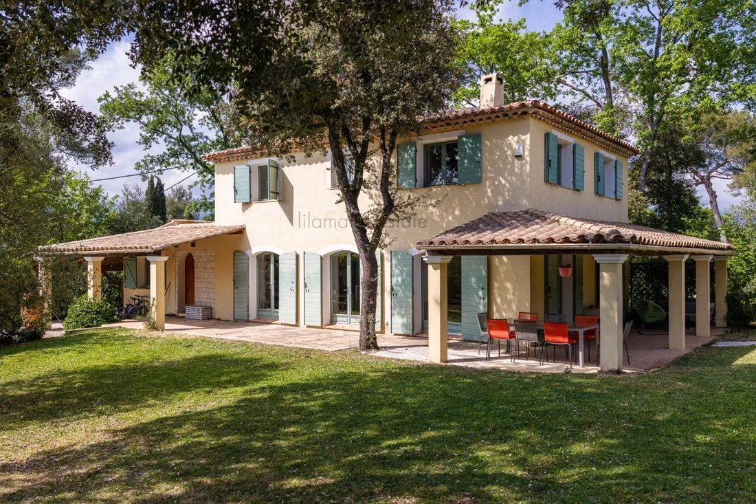 Villa in Valbonne, Provence-Alpes-Côte d'Azur, France 2 - 17795745