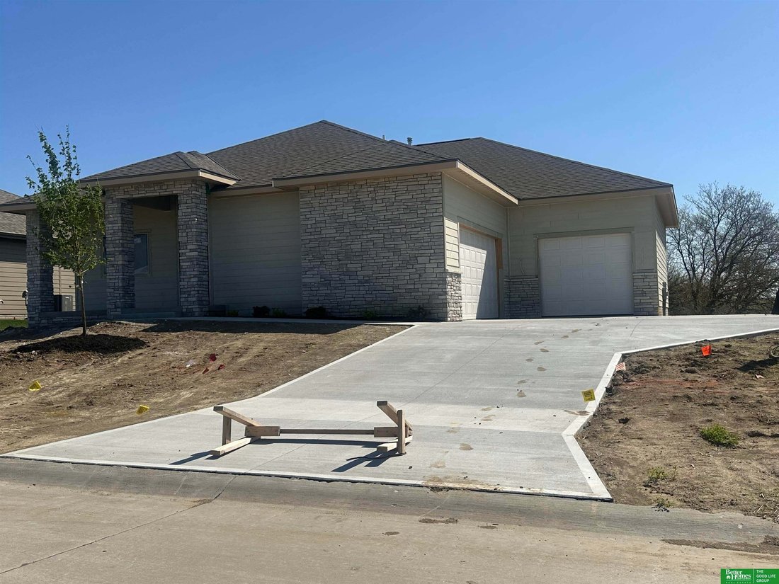 House in Papillion, Nebraska, United States 2 - 17356092