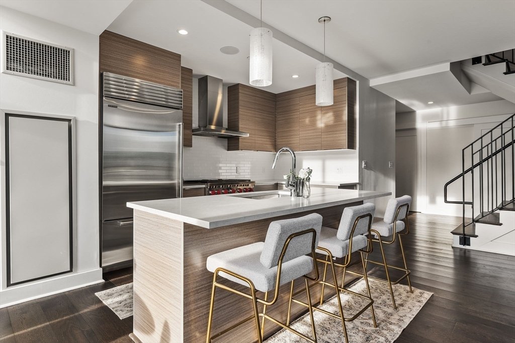 Condo in Boston, Massachusetts, United States 2 - 17796402