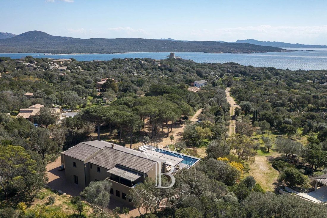 Villa in Pianottoli-Caldarello, Corsica, France 2 - 17797693