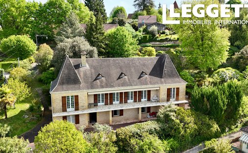 Exclusivity In Its Purest Form!! Overlooking A Private Valley, This 17 Th Century Manor Offers Total